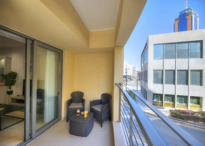 Elegant One Bedroom Apartment With Terrace In Uptown Portomaso Ddif1-4
